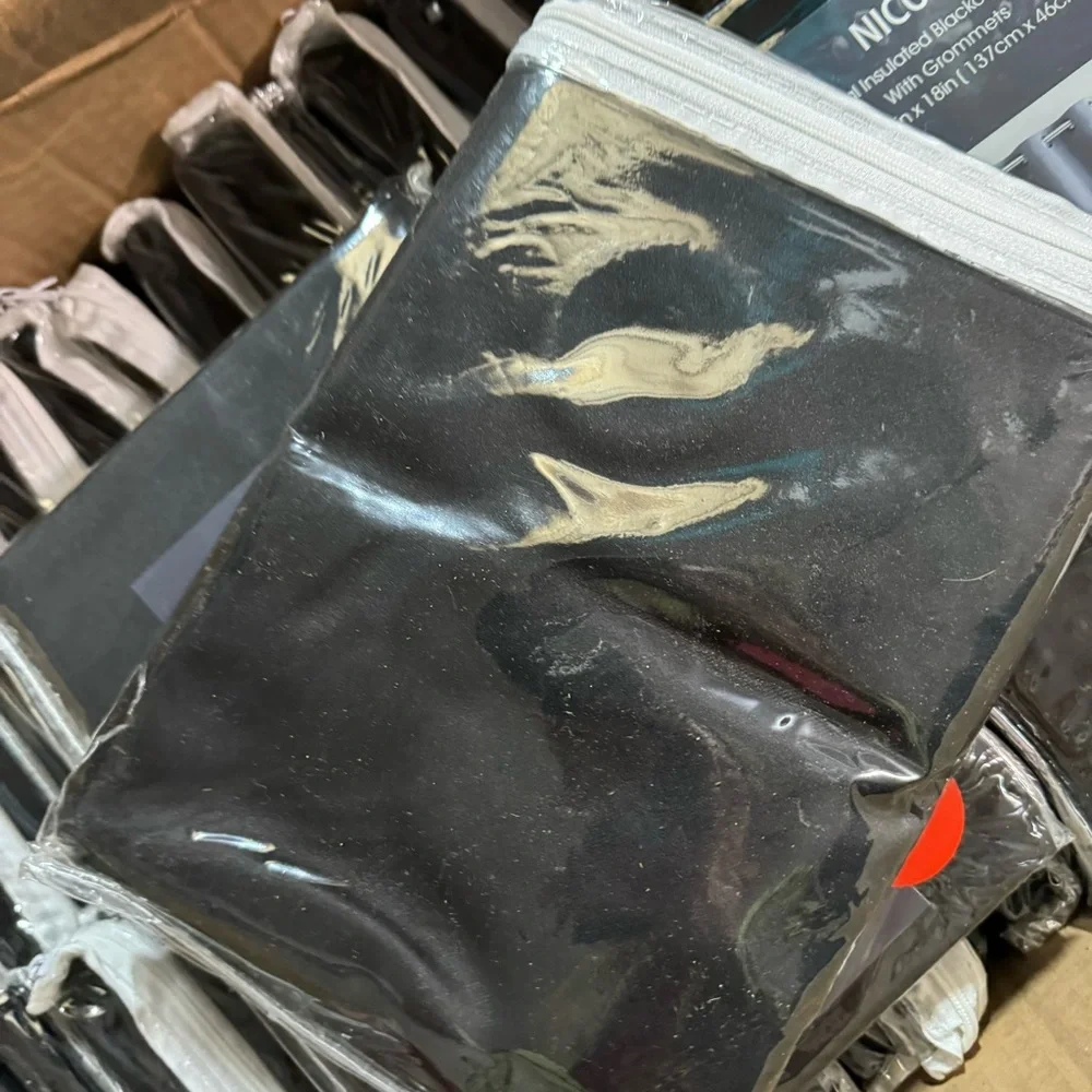N/A black color